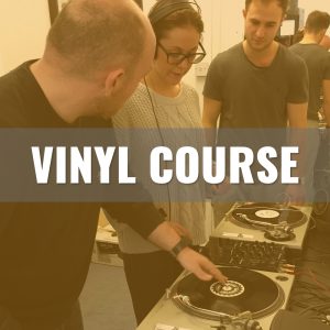 Learn to mix Vinyl at On The Rise DJ Academy